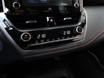 Toyota Corolla Touring Sports